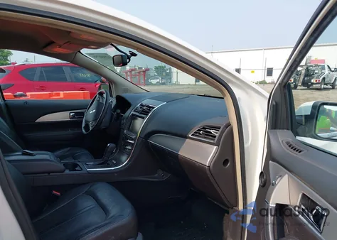 2013 Lincoln Mkx z USA, uszkodzony, nr VIN 2LMDJ6JK3DBL14201